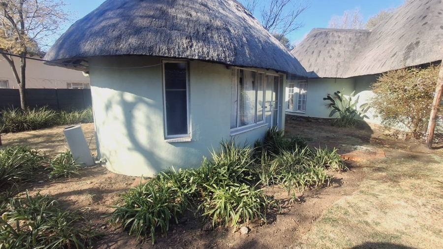4 Bedroom Property for Sale in Vaalpark Free State